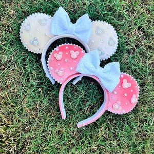 Frosted sugar cookie Minnie ears